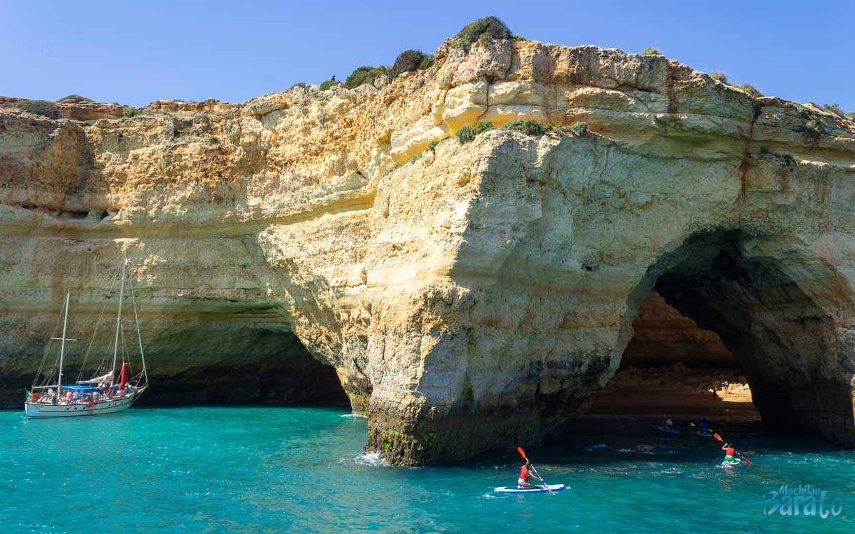 gruta Benagil no Algarve