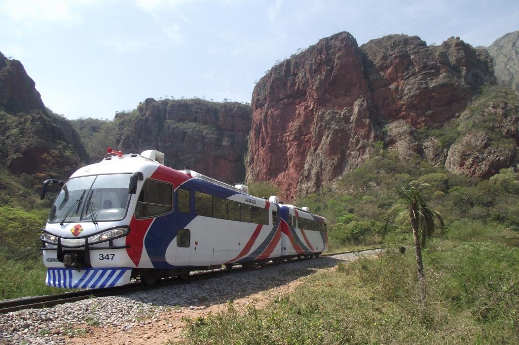 Como chegar até Paracambi de Ônibus ou Trem?