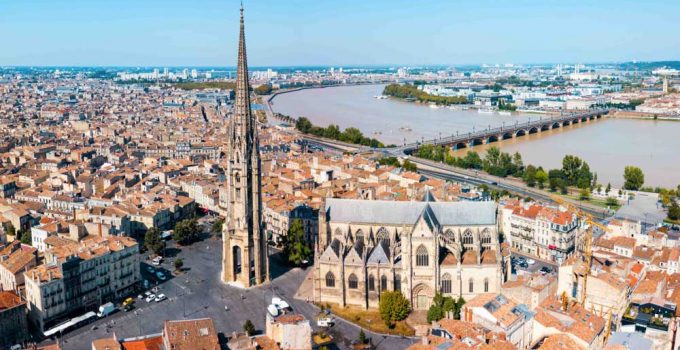 Passeios culturais em Bordeaux: descubra a história, a arquitetura e os museus da cidade
